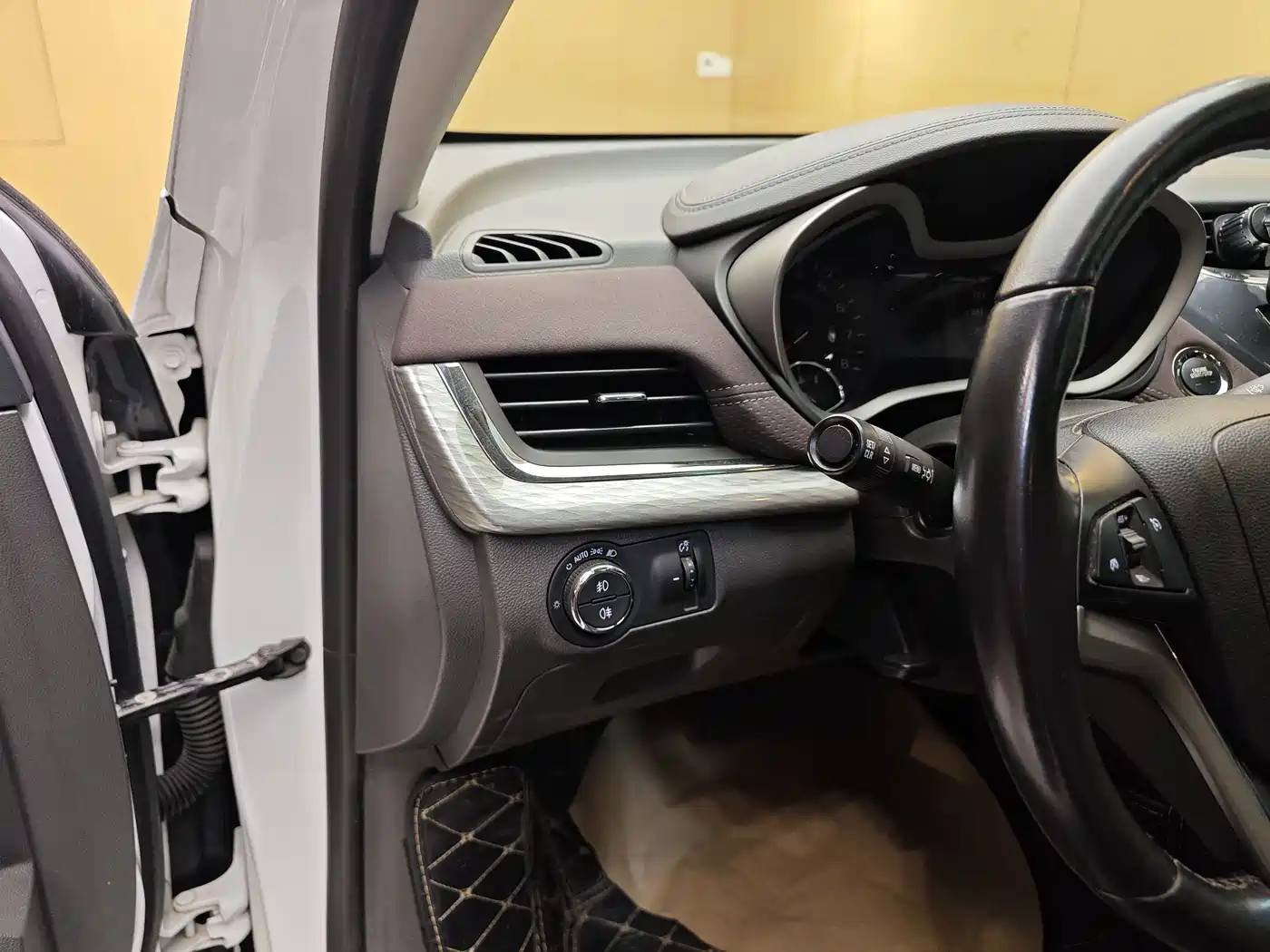 Chevrolet Malibu 2018 530T Automatic Luxury Edition фото 11