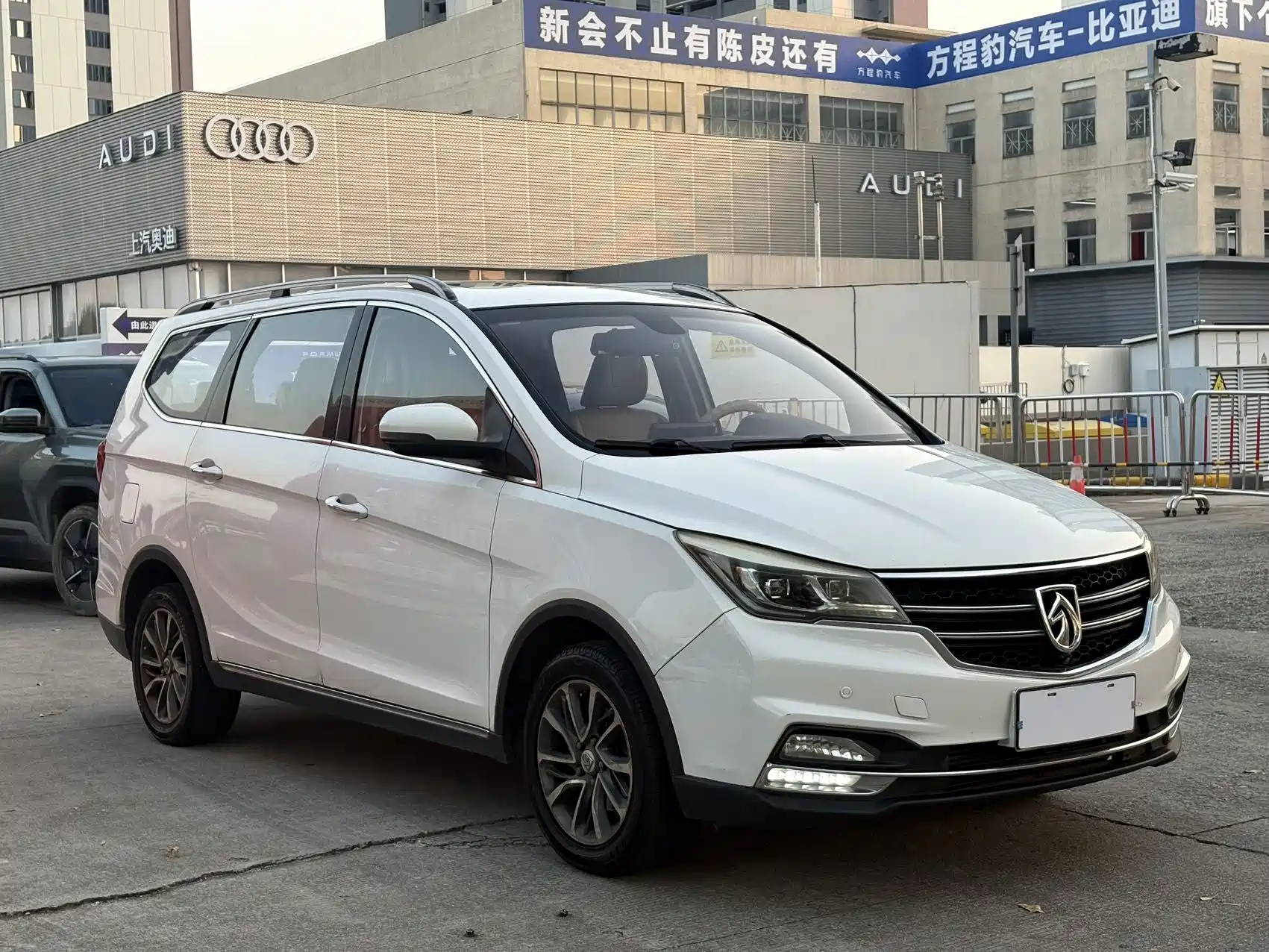 Фото 3 - Baojun 730