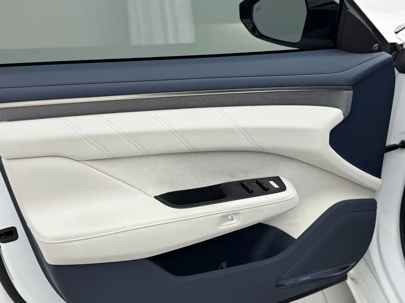 ZEEKR EXTREME KRYPTON 001