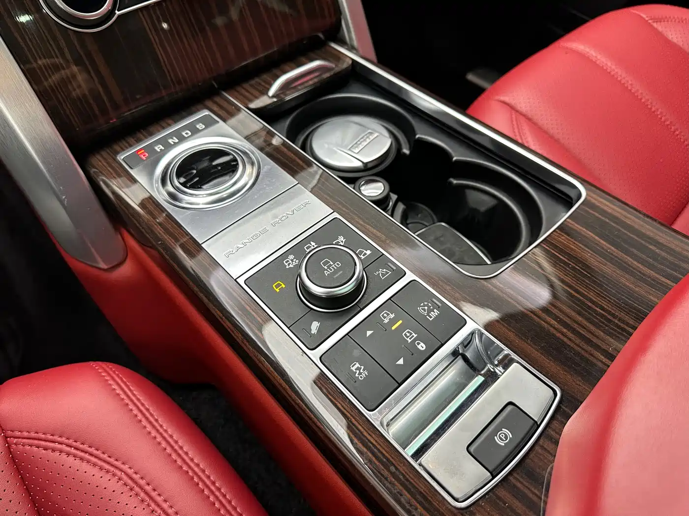 LAND ROVER RANGE ROVER