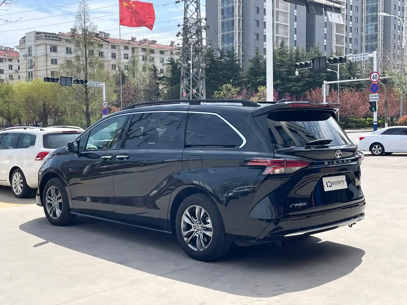 TOYOTA SIENNA