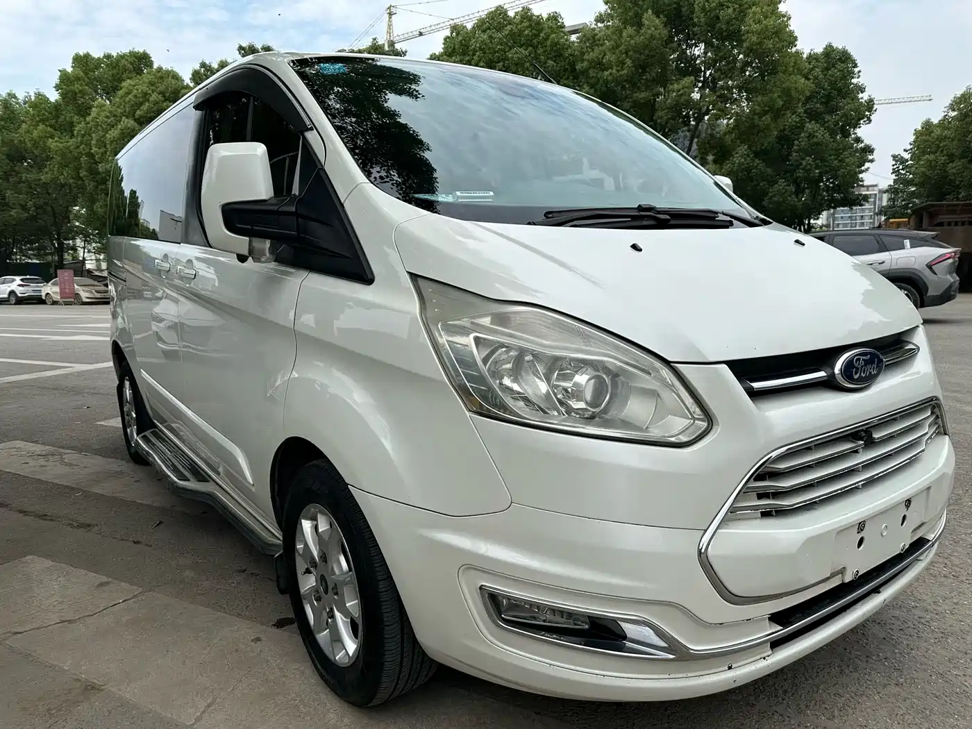 Ford Tourneo 2016 2.0T Manual Elite Edition фото 3