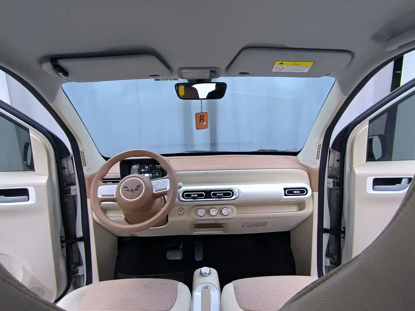 WULING AUTOMOBILE HONGGUANG MINIEV