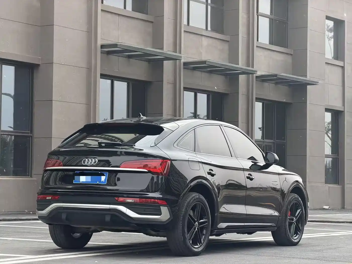 Audi Q5L Sportback 2022 40 TFSI RS Kit Speed Edition фото 11