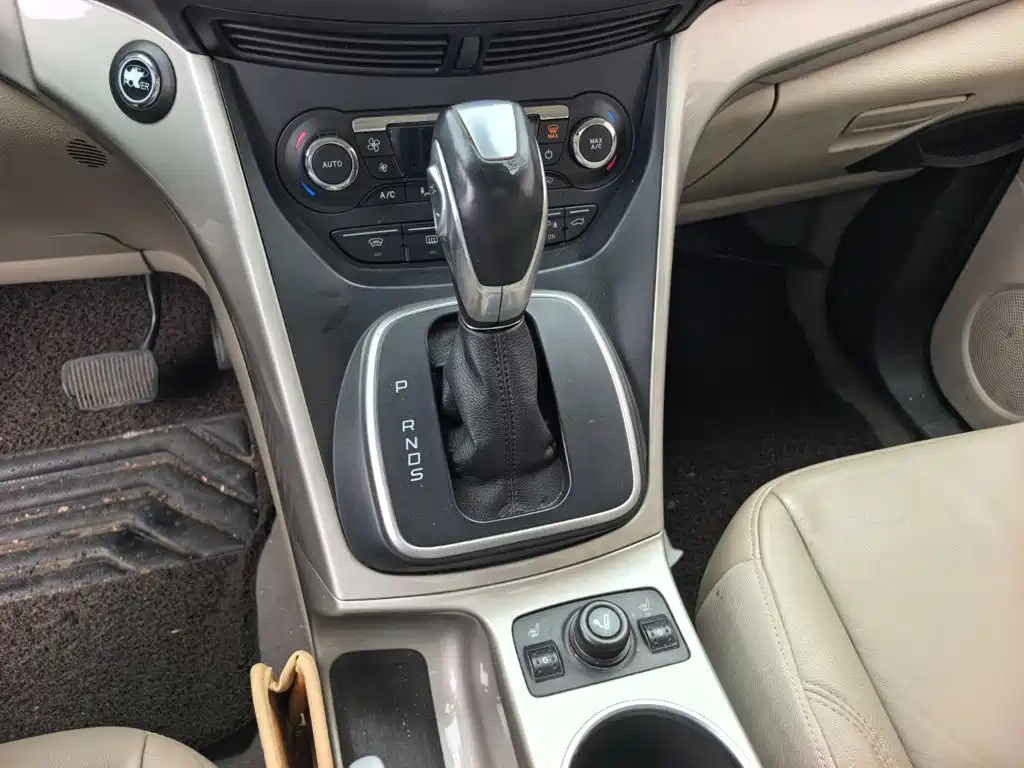 Photo 14 - Ford Kuga