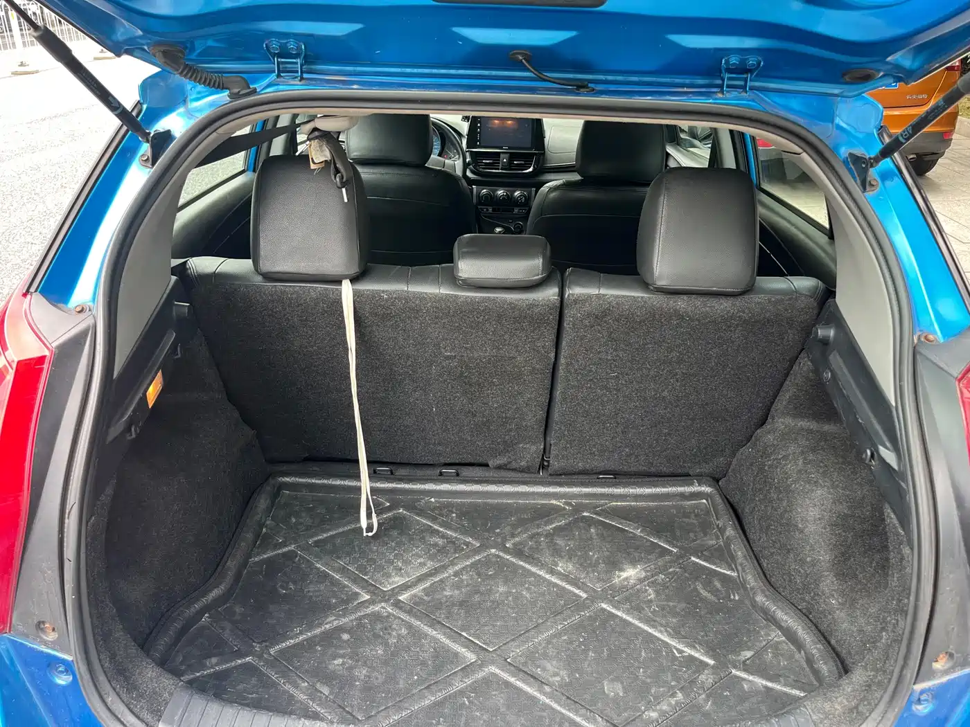 Toyota YARiS L Zhi Xuan 2014 2014 1.3E Automatic Charming Edition
