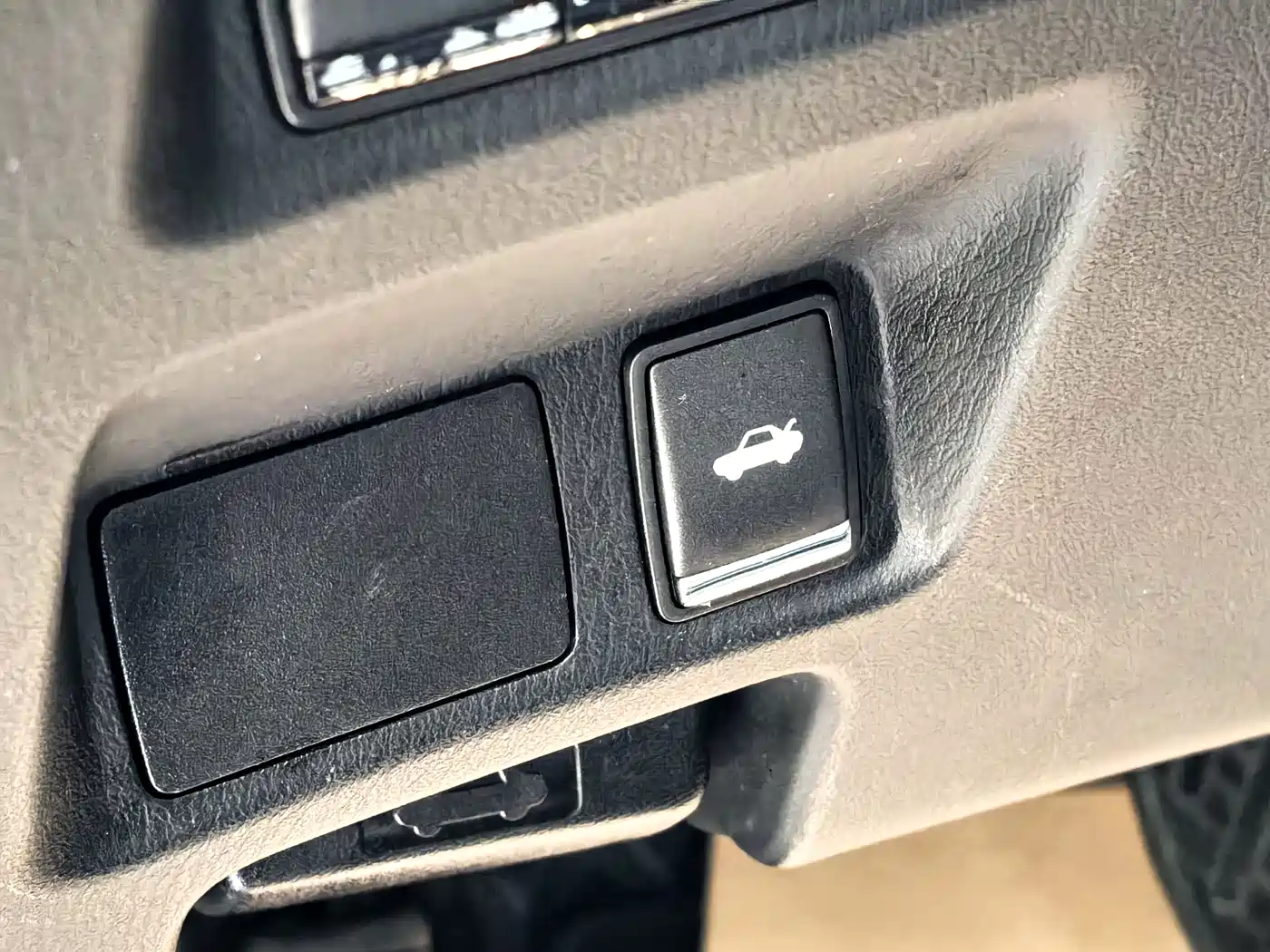 Infiniti Q70 2015 Q70L 2.5L Enjoyment Edition фото 25