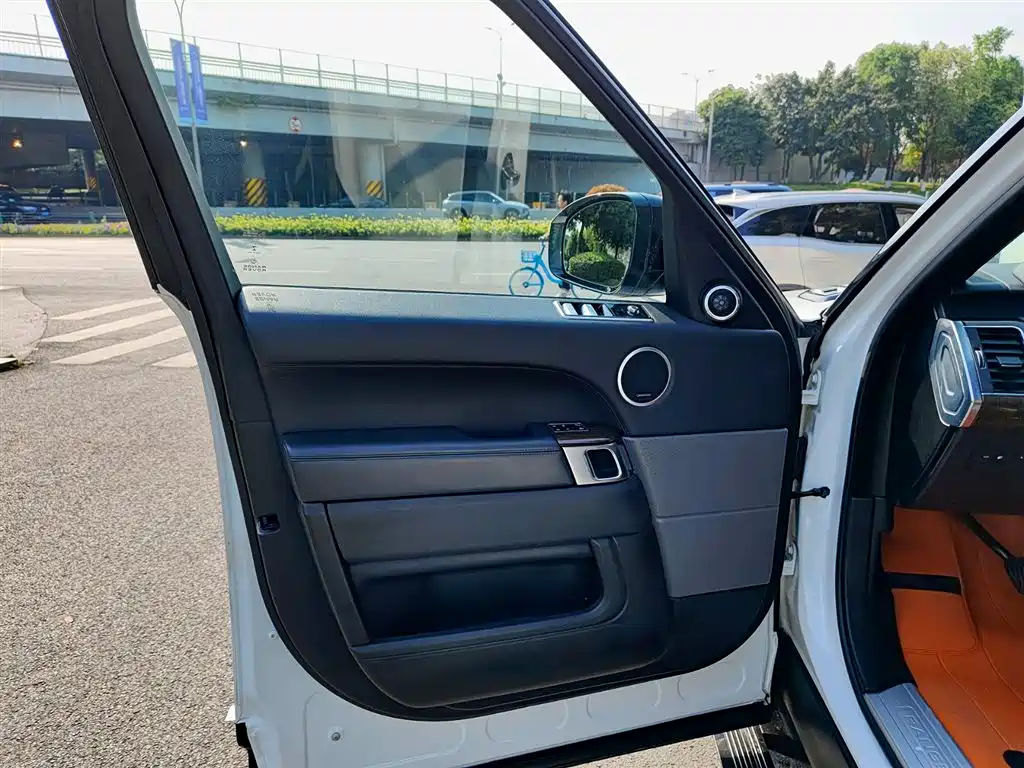 Land Rover Range Rover Sport PHEV 2018 Model P400e фото 6
