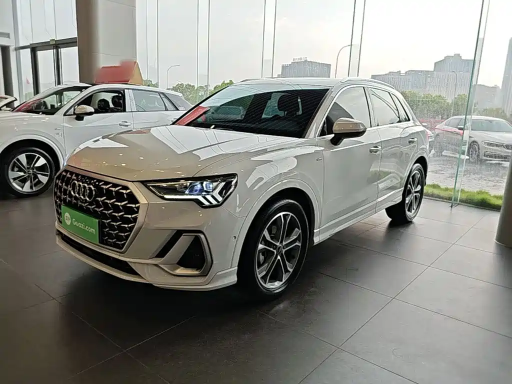 Audi Q3 2025 2024 40 TFSI Fashion Sport