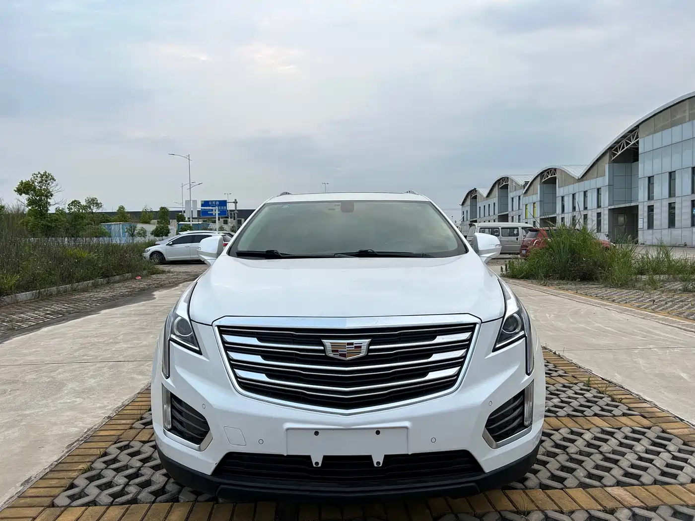 Cadillac XT5 2016 25T Luxury Model фото 3