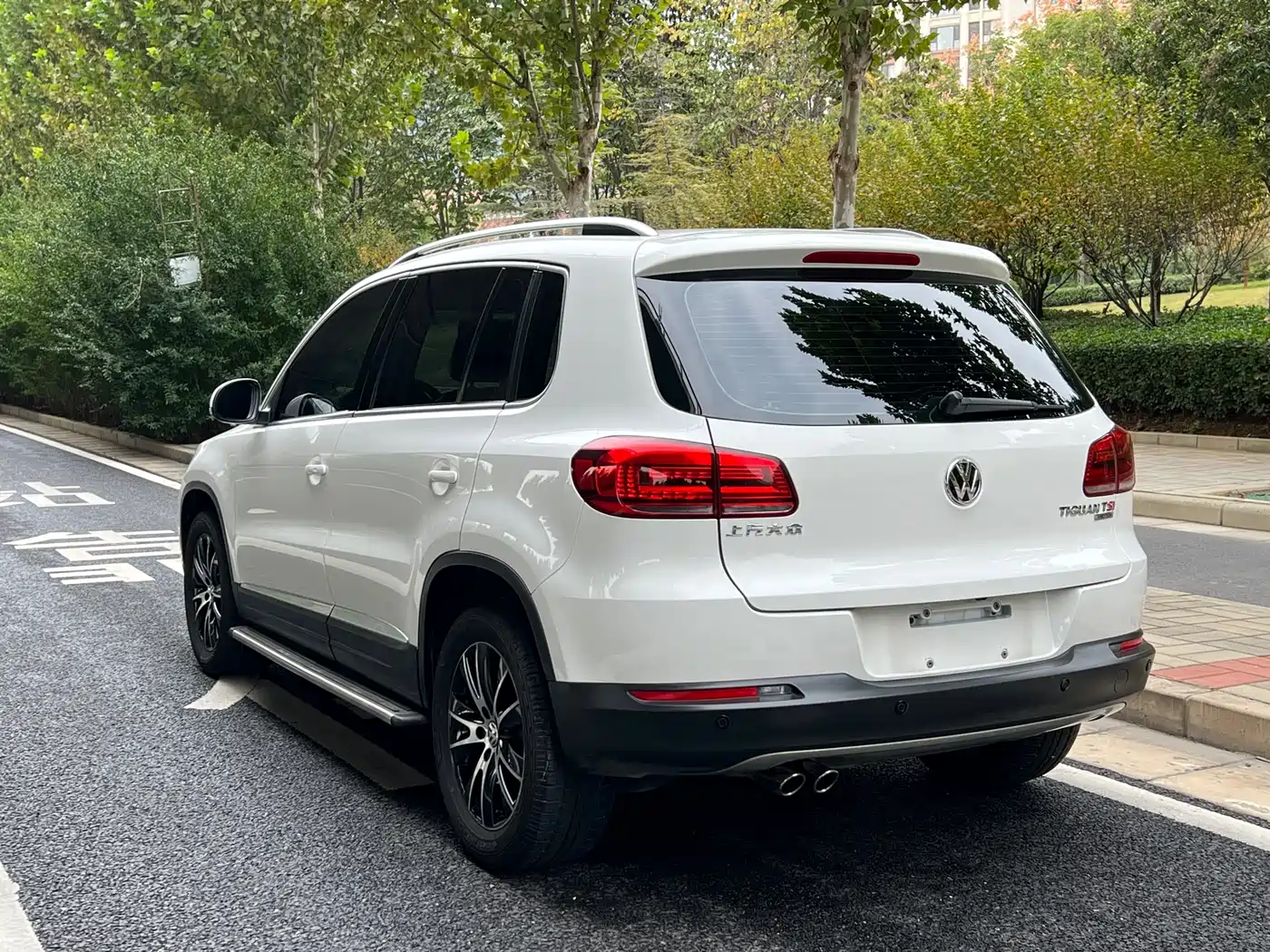 Volkswagen Tiguan 2015 1.8TSI Automatic 4WD Highline фото 4