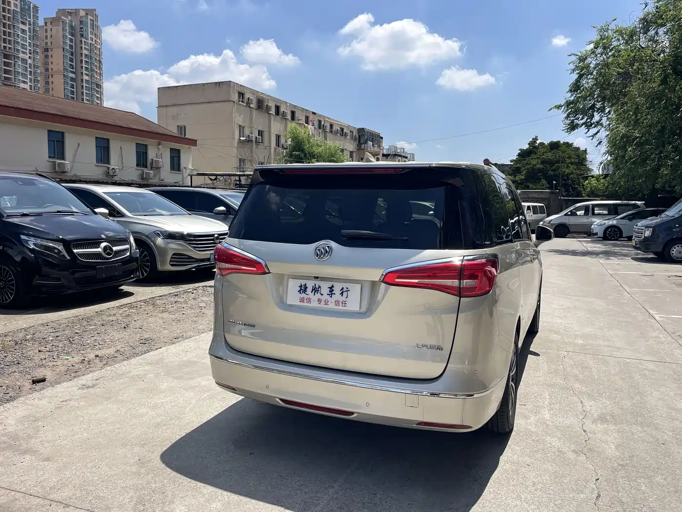 Buick GL8 2018 ES 28T Luxury Type China VI фото 6