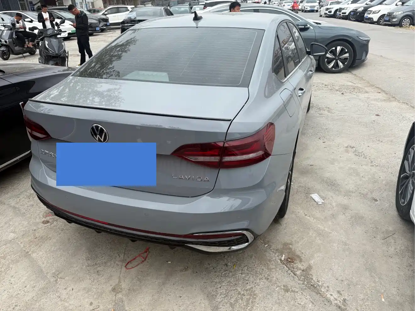 Volkswagen Lavida 2023 300TSI DSG Starlight Full Comfort Edition фото 9