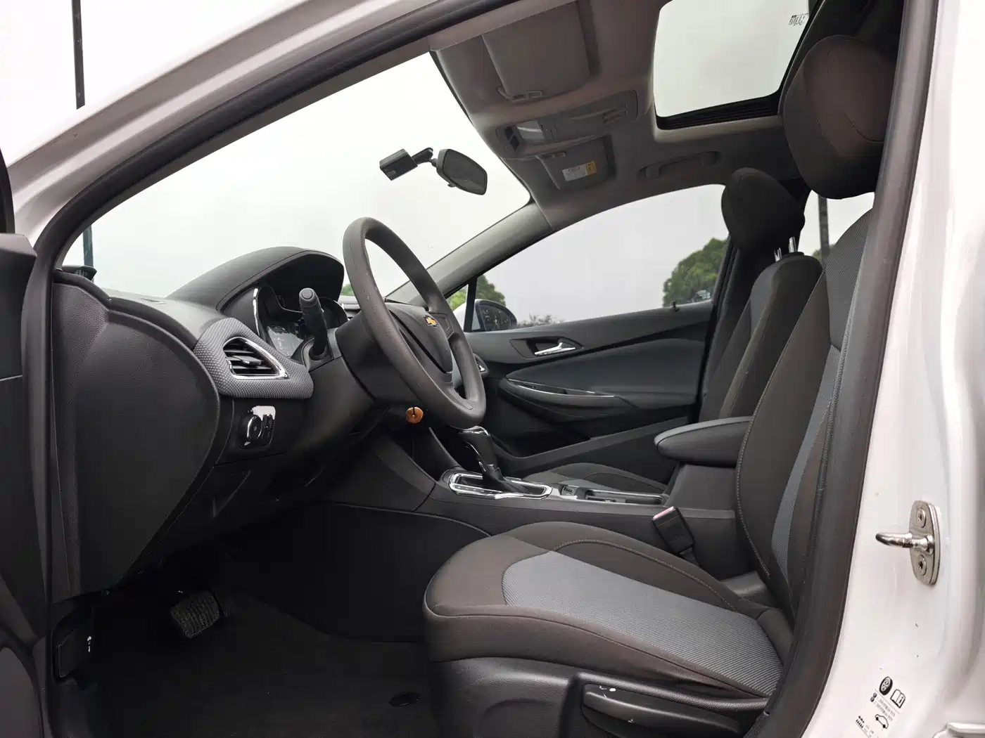Chevrolet Cruze 2018 2018 320 Automatic Pioneer Sunroof Edition