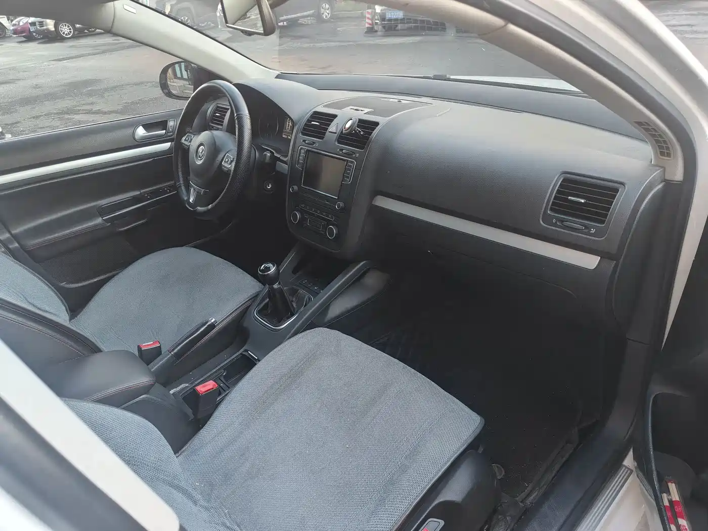 Volkswagen Sagitar 2011 2011 1.8TSI Manual Champion Edition