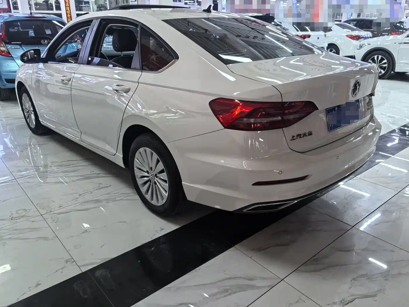 Volkswagen Lavida 2019 1.5L Manual Comfort Edition China VI фото 4