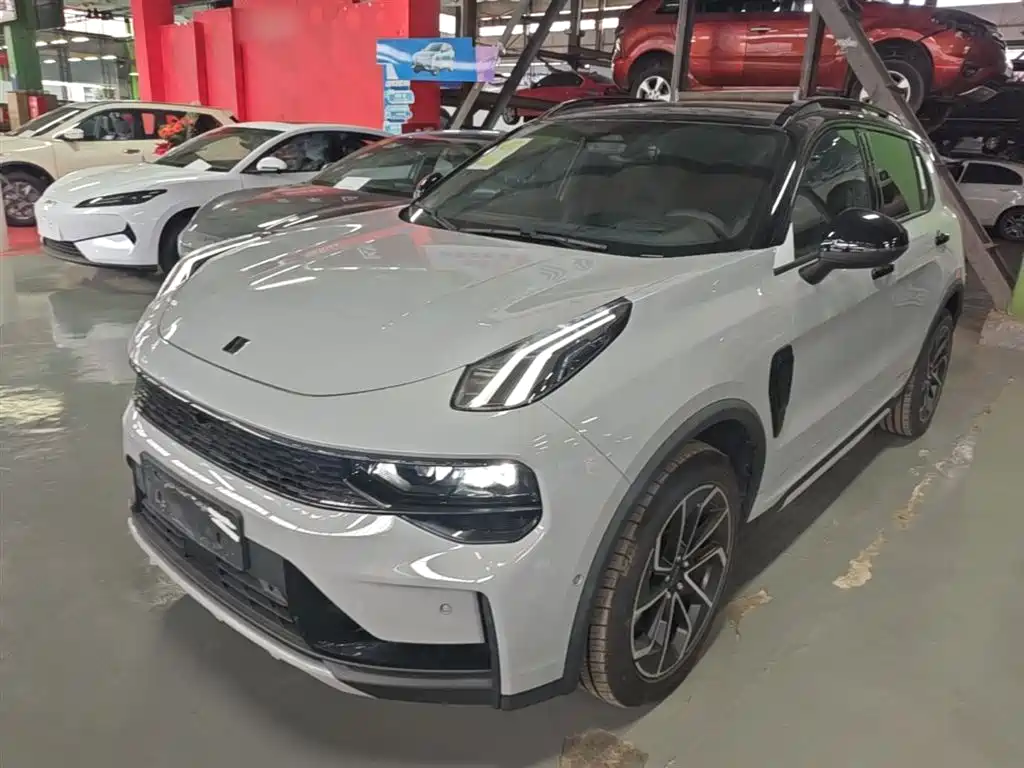 Lynk & Co 01 EM-P 2023 1.5TD EM-P Dawn Edition