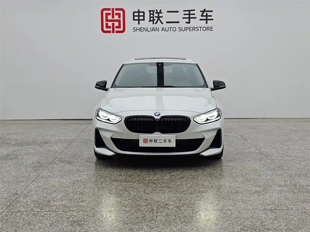 BMW 1 Series 2023 125i M Sport Shadow Edition фото 15
