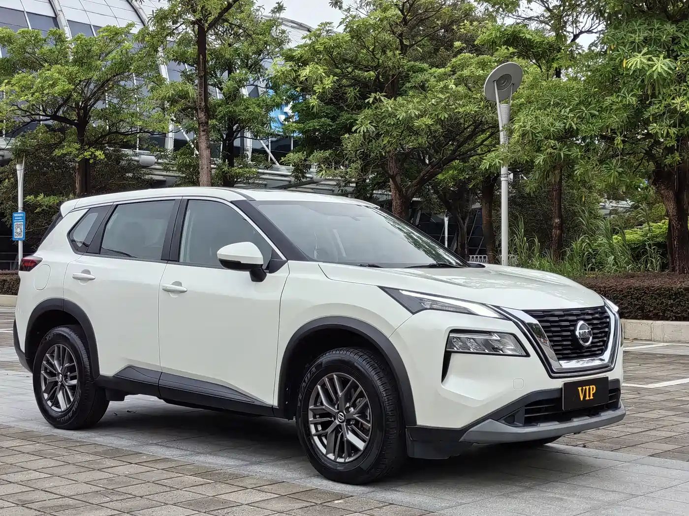 Photo 3 - Nissan X-Trail