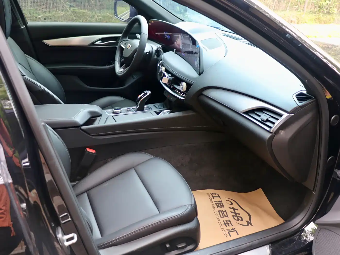 Cadillac CT5 2024 28T Luxury Model фото 10