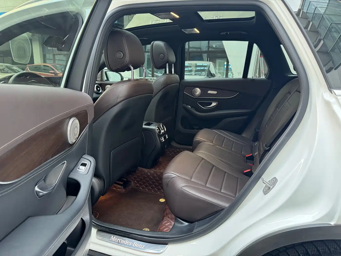 Mercedes-Benz GLC 2020 Facelift GLC 300 L 4MATIC Dynamic фото 15