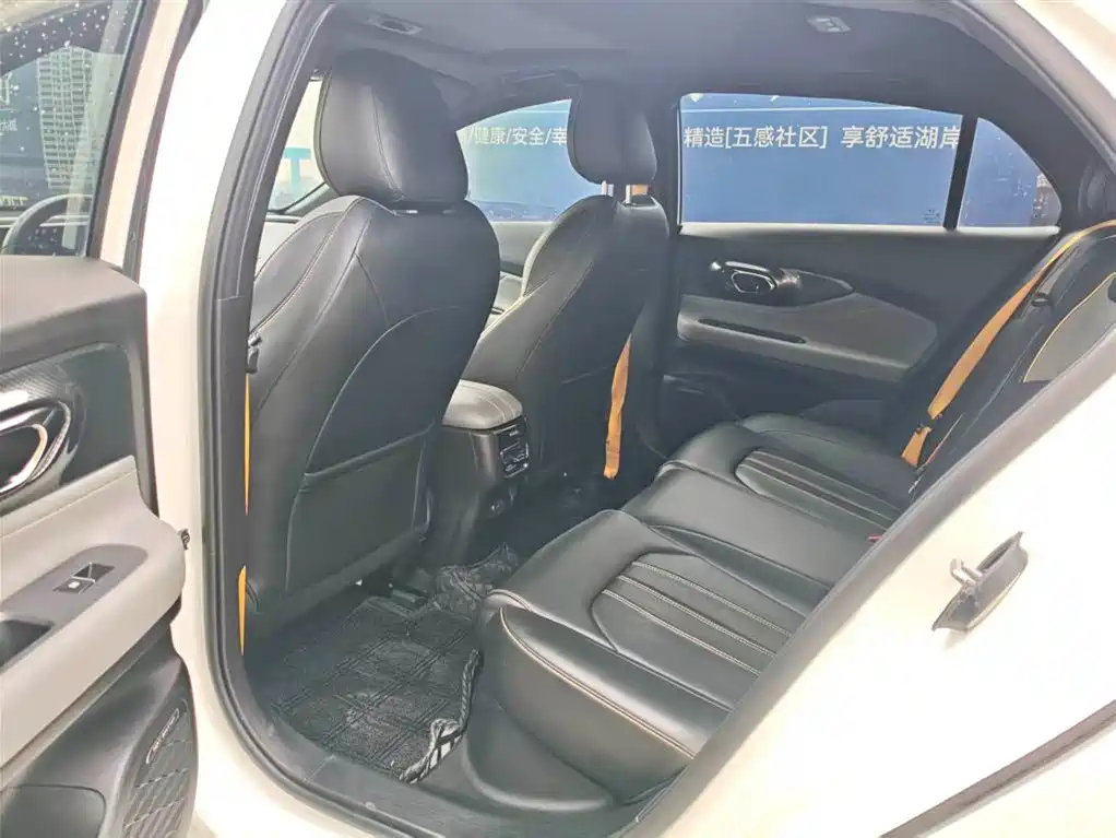 GAC Trumpchi Trumpchi Emkoo 2021 270T DCT J15 Edition фото 6