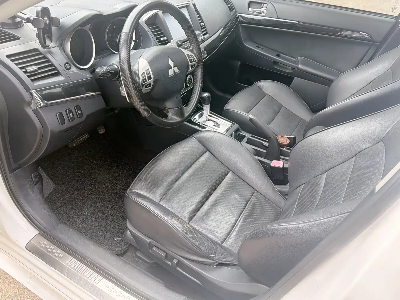 Mitsubishi Lancer EX 2015 2.0L CVT Flagship Edition фото 10