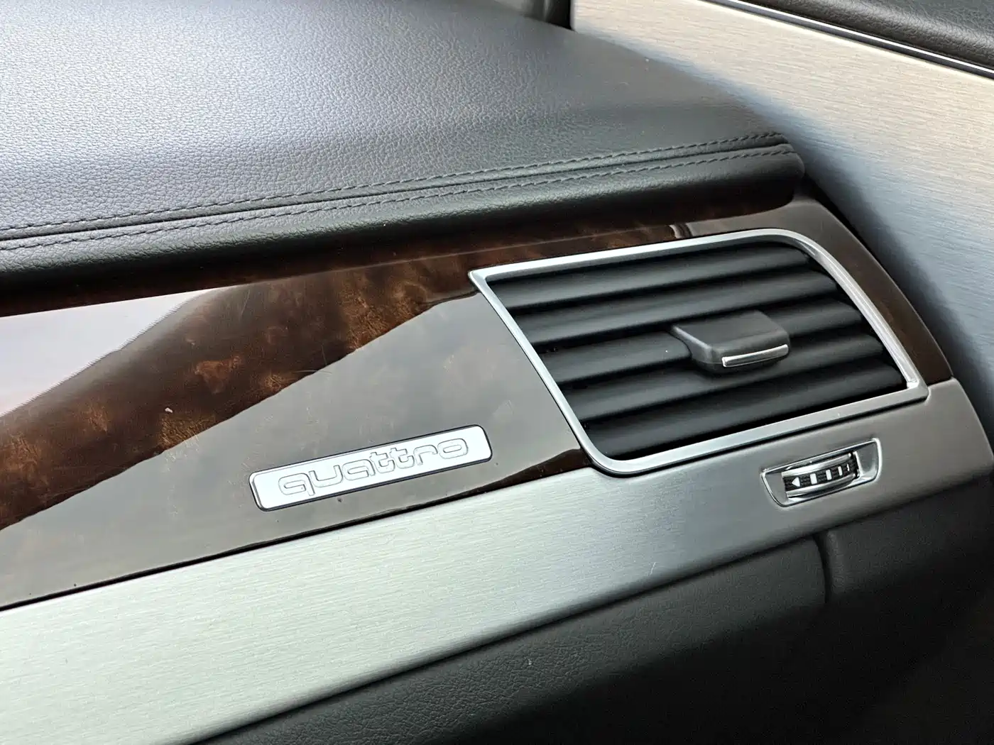 Audi A8 2013 A8L 45 TFSI quattro Comfort фото 34