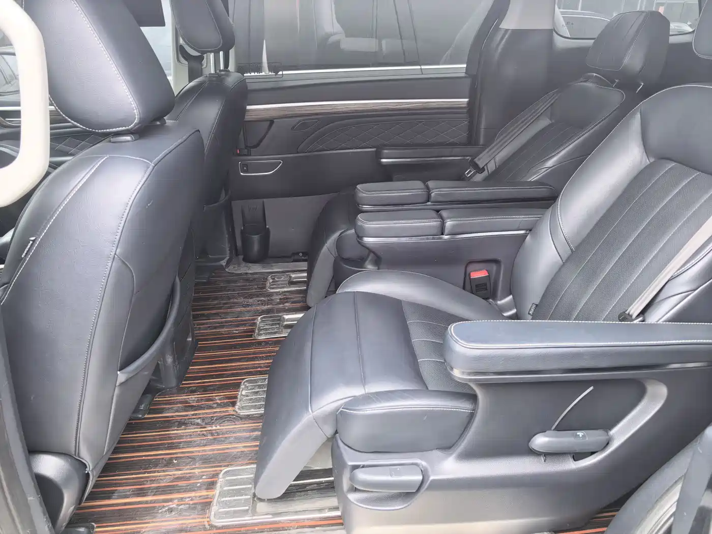 GAC Trumpchi Trumpchi M8 2020 390T Prestige фото 5
