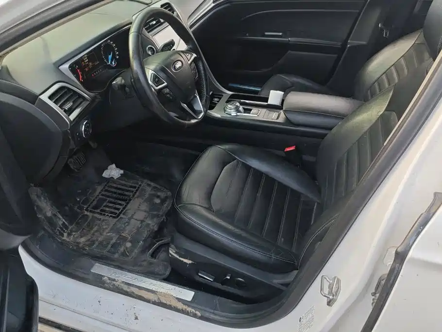 Фото 9 - Ford Mondeo