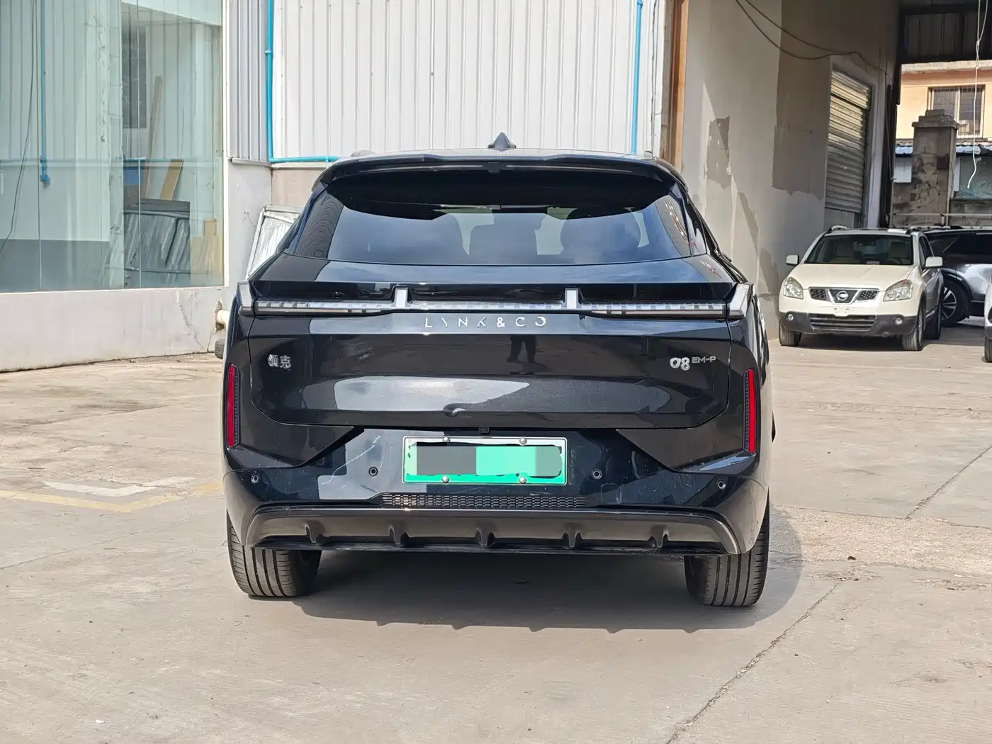Lynk & Co 08 EM-P 2023 120km Long Range Pro фото 8