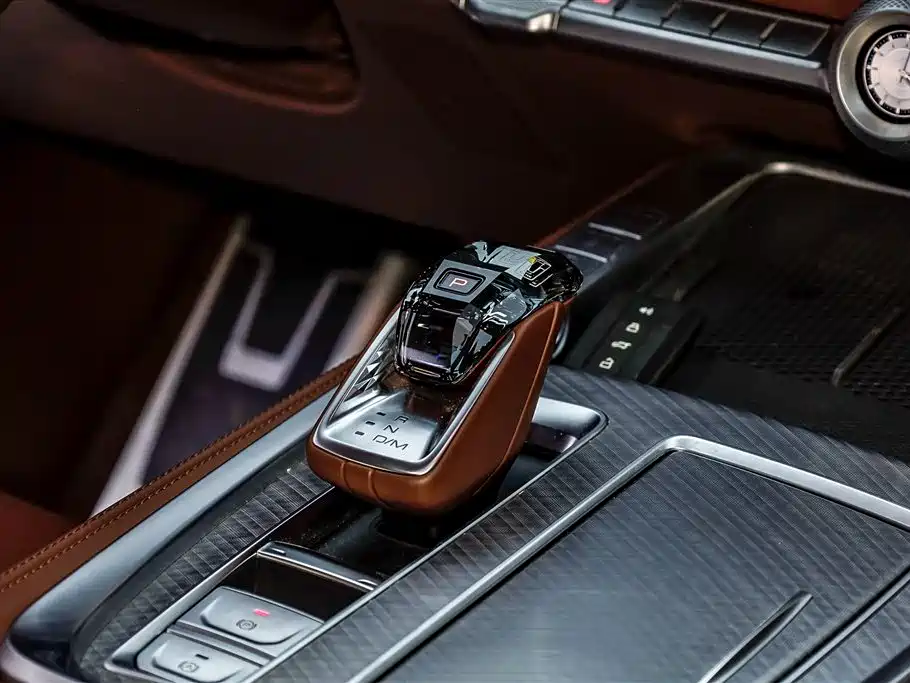 TANK TANK 700 NEW ENERGY