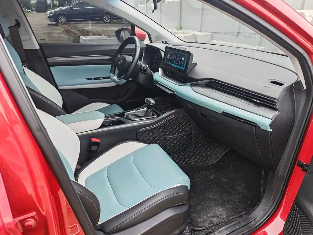 Geely Emgrand S 2022 2022 1.4T CVT Crossover Player