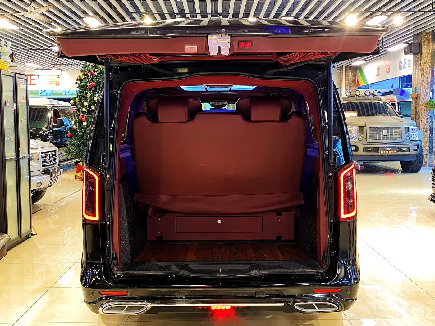 Mercedes-Benz Vito 2018 2.0T Business Edition China VI фото 7