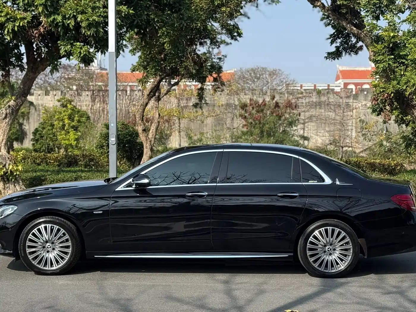 Mercedes-Benz E-Class 2020 Facelift E 300 L Sport Exclusive фото 12