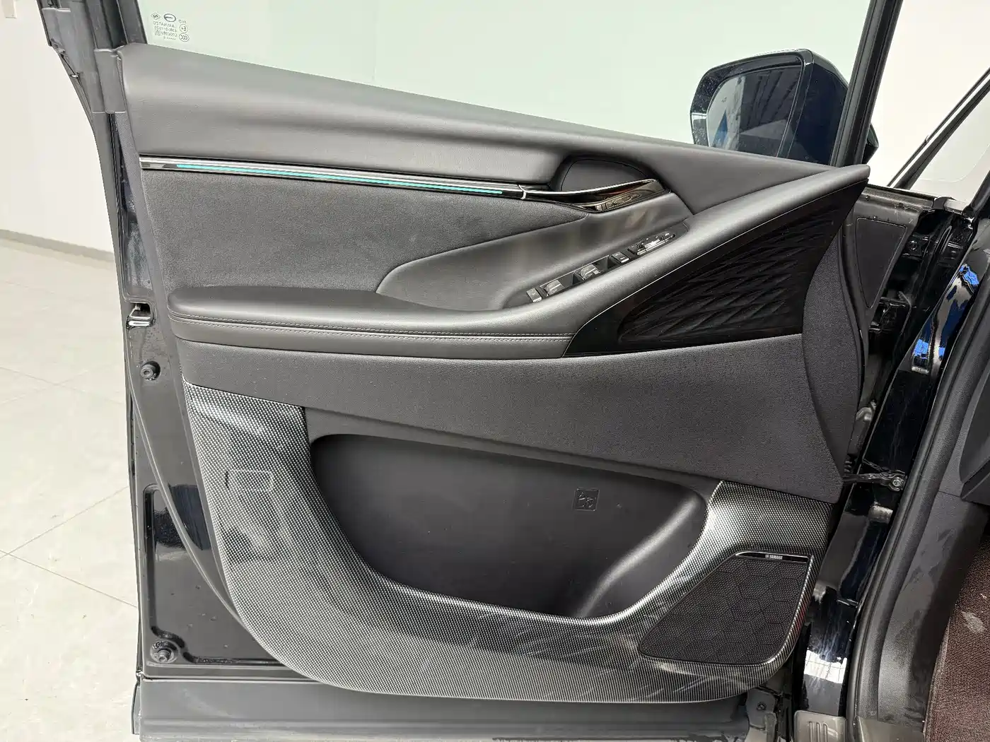 GAC Trumpchi Trumpchi E9 2024 E9 Lunar New Year Edition фото 18