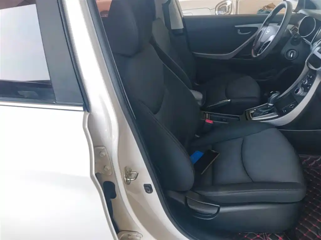 Hyundai Langdong 2016 1.6L Automatic Smart Edition фото 25