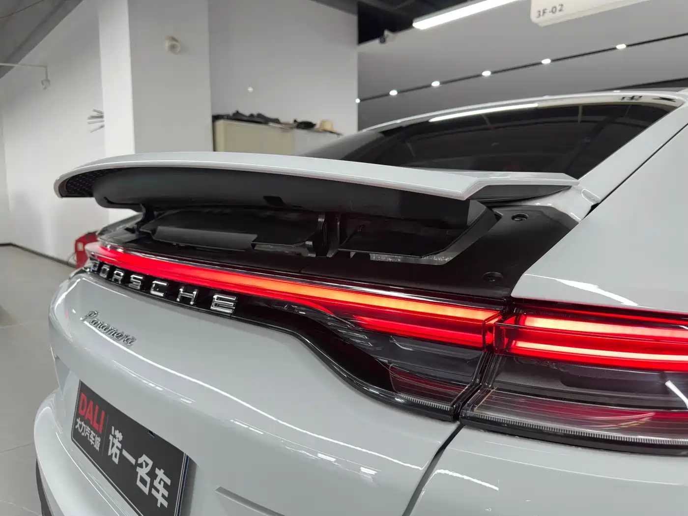 Porsche Panamera 2023 Panamera Executive Long Wheelbase 2.9T фото 26