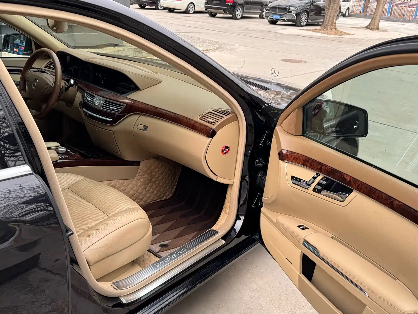 Mercedes-Benz S-Class 2012 S 300 L Luxury Grand Edition фото 24