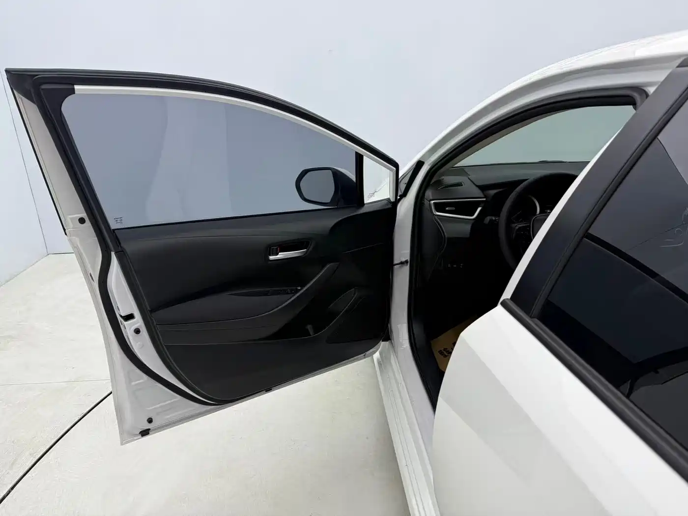 Toyota Corolla 2021 1.2T S-CVT Elite PLUS Edition фото 19