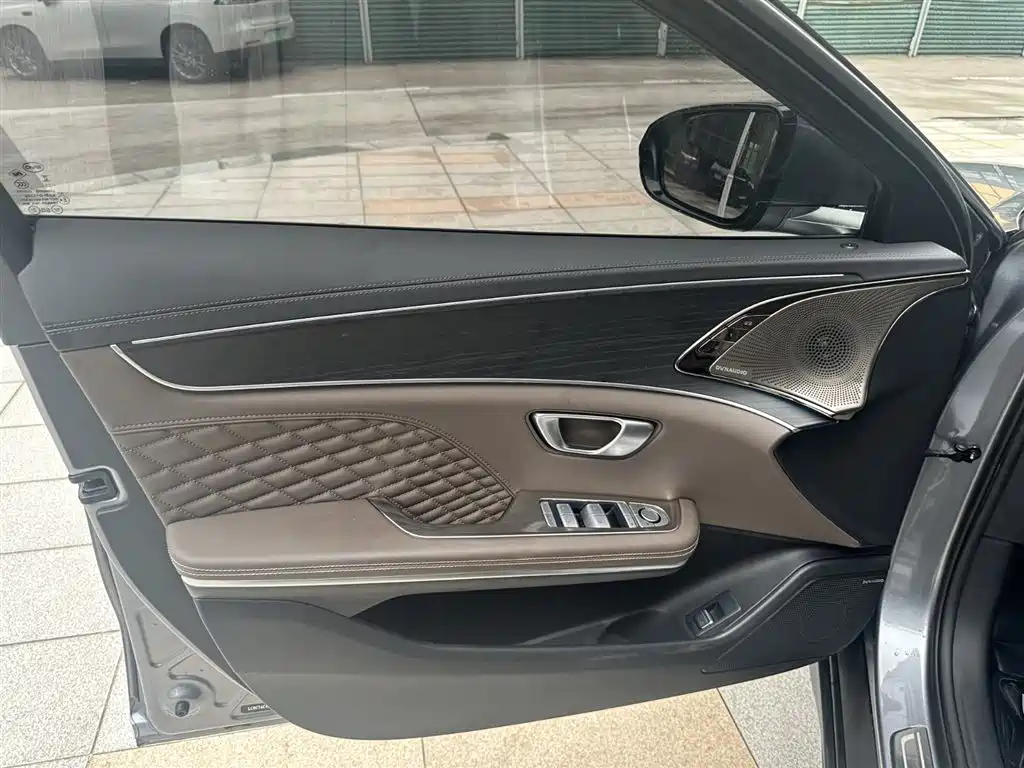 BYD HAN