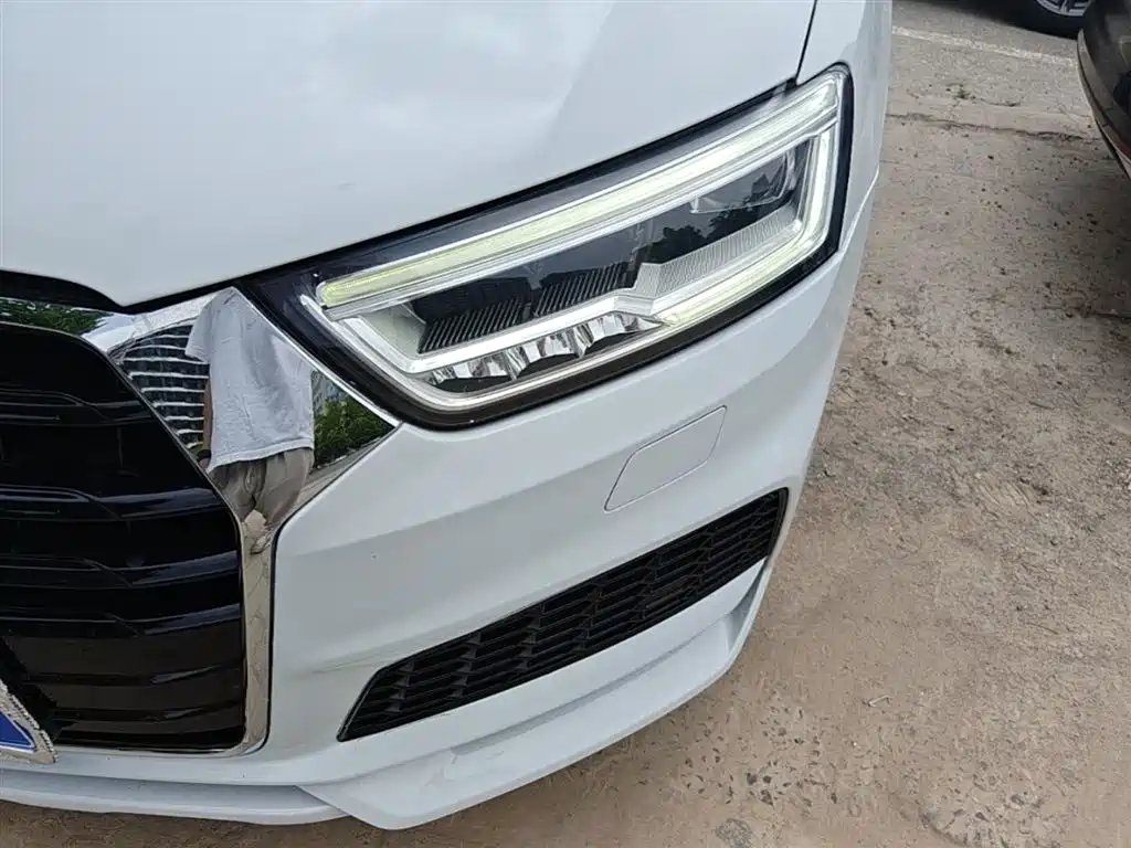 Audi Q3 2018 30th Anniversary Edition 35 TFSI Sport фото 24