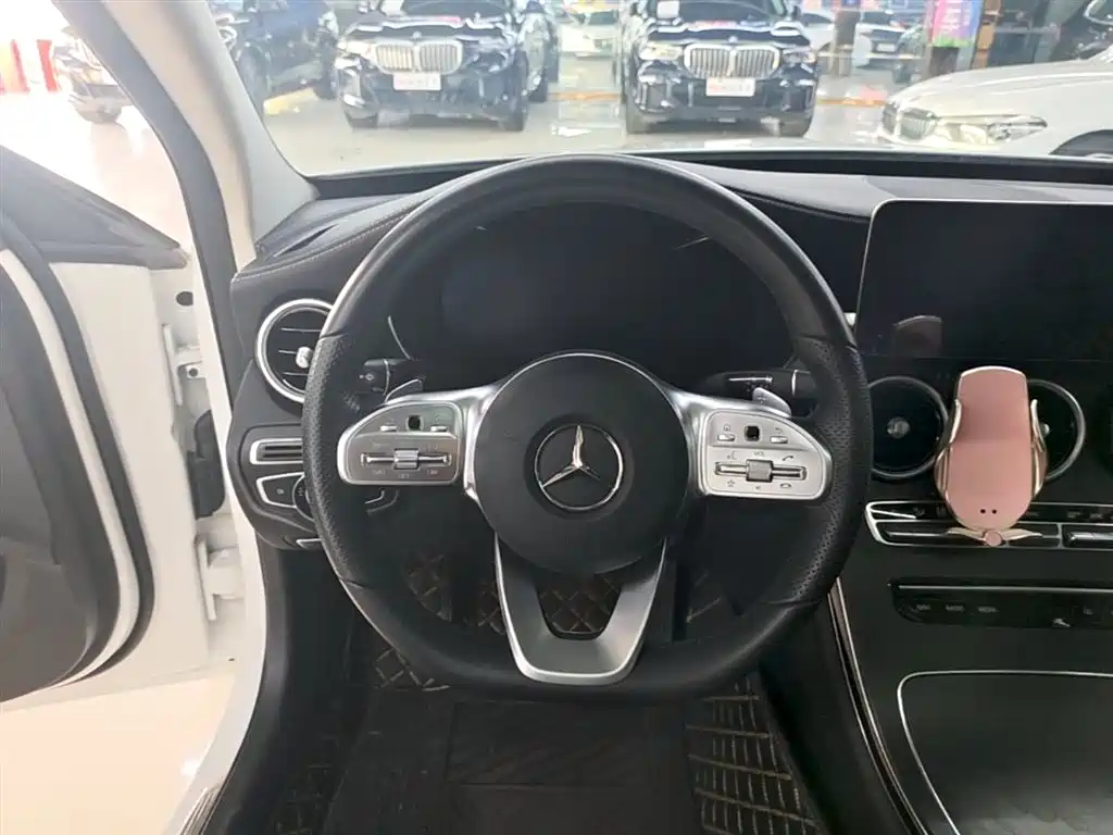 MERCEDES-BENZ CLASS C