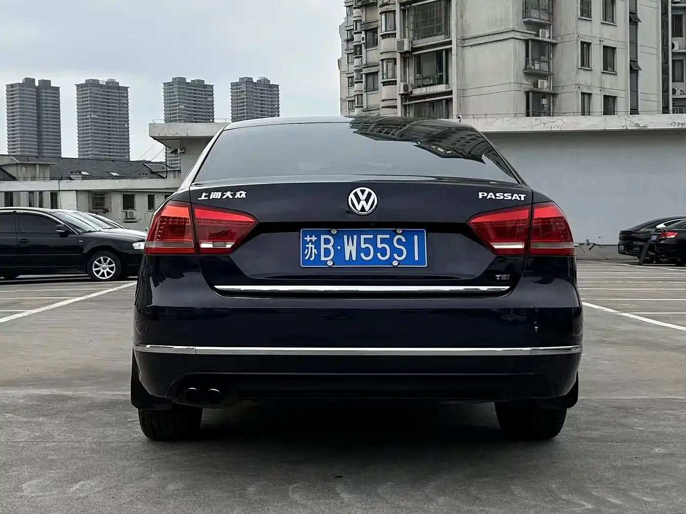 Volkswagen Passat 2014 1.8TSI DSG Executive Edition фото 9
