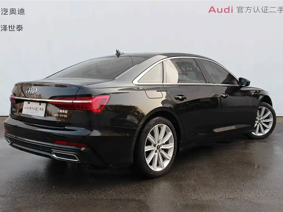Audi A6L 2021 45 TFSI Exclusive Sport фото 4