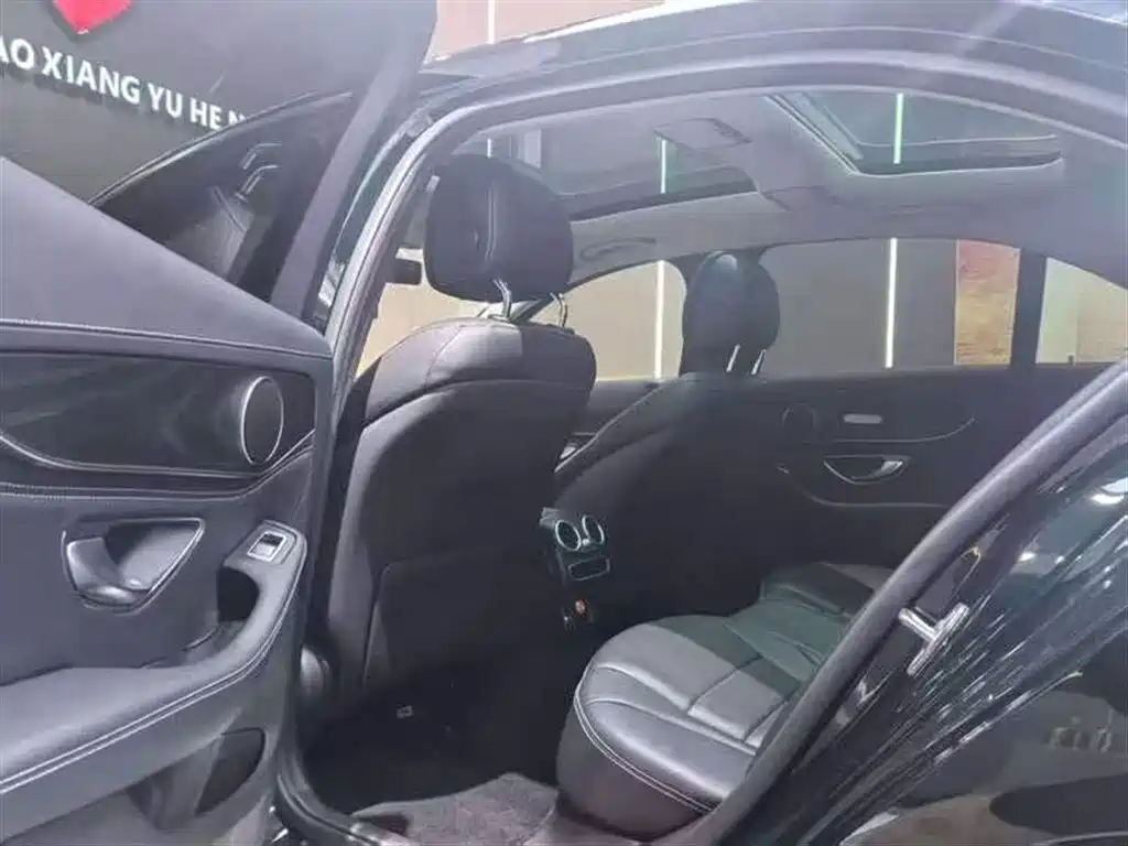 Mercedes-Benz C-Class 2019 C 260 L Sport фото 7