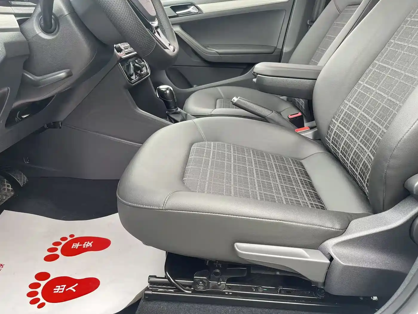 Volkswagen Jetta 2017 1.5L Automatic Comfort фото 18