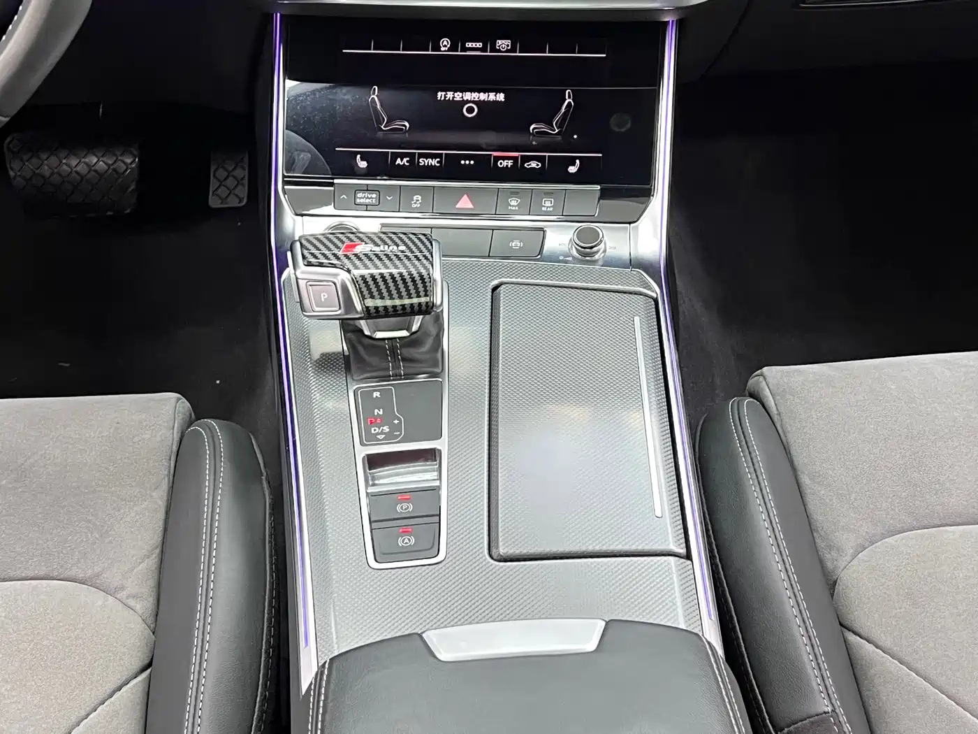 Audi A6L 2021 45 TFSI quattro Exclusive Sport фото 15
