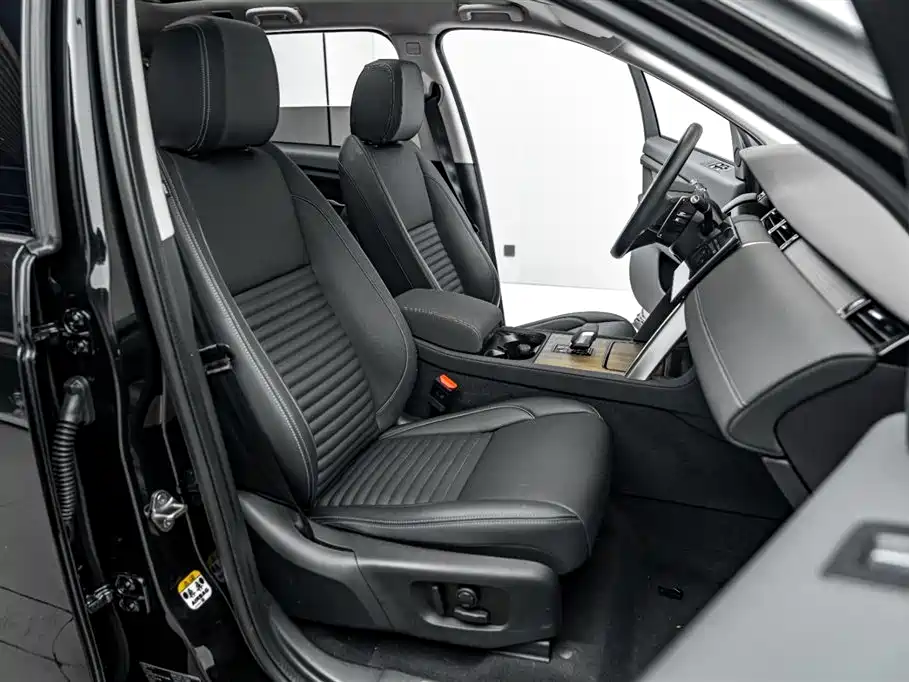 Land Rover Discovery Sport 2024 Performance Technology Edition фото 22