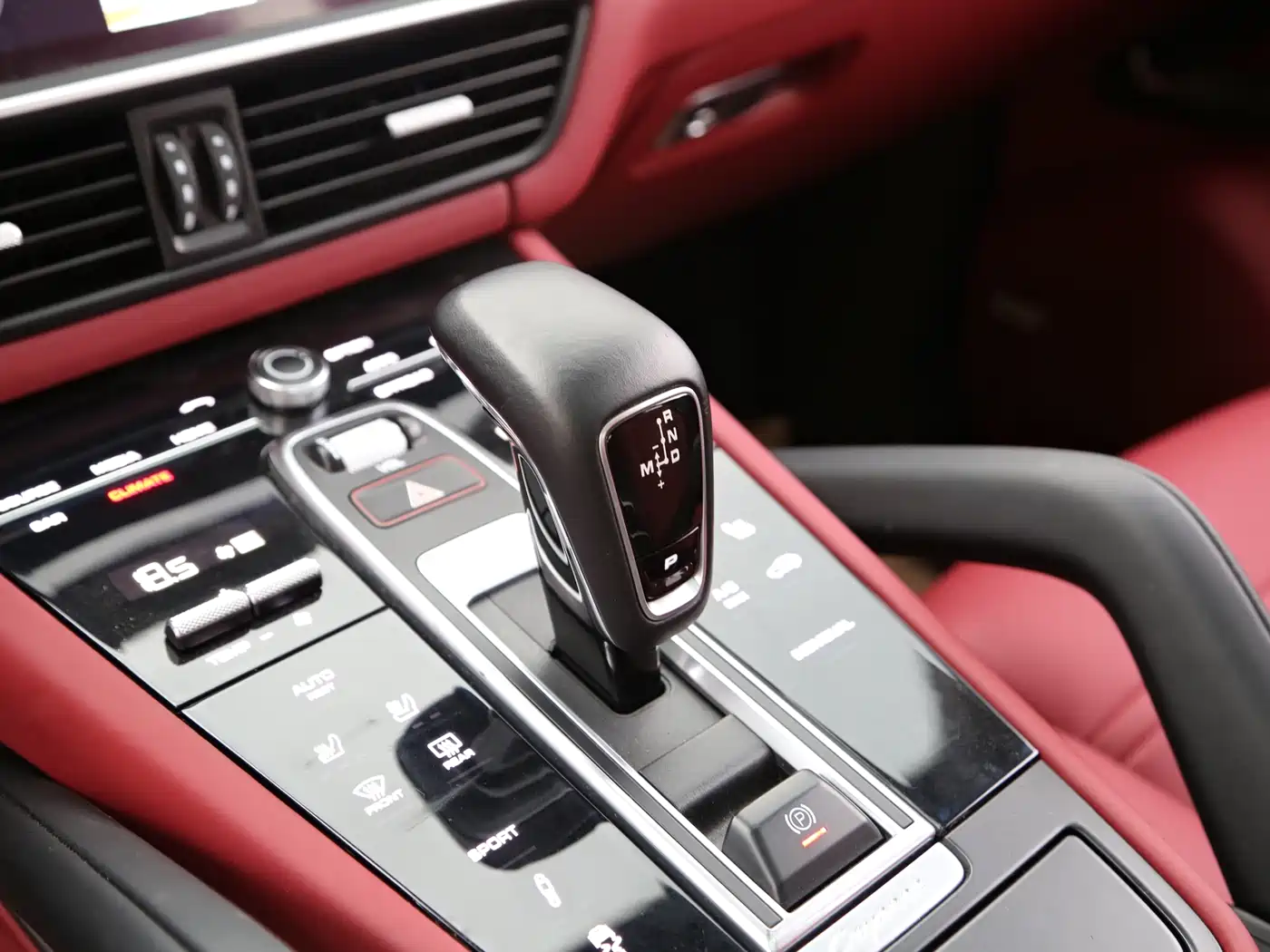 Porsche Cayenne 2019 Cayenne 3.0T фото 8